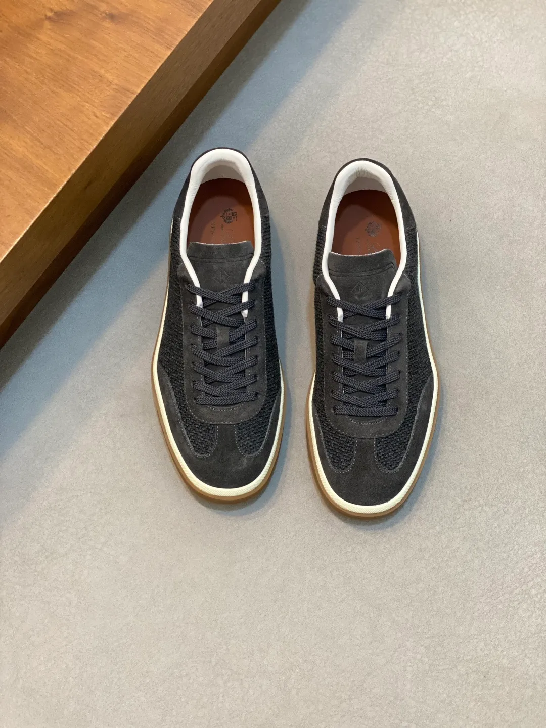 P420 Loro Piana - classic casual shoes, men's lace-up casual shoes and sneakers, high-quality lightweight and comfortable fabrics, suitable for outdoor leisure, the color scheme is young and energetic, it goes great with sportswear or casual suits! Code number: 39-44 (38, 45, 46, can be customized No. 088